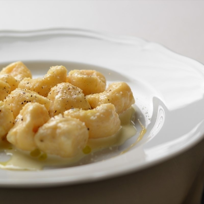 自家製じゃがいものニョッキ　ゴルゴンゾーラチーズソース　栗の蜂蜜を添え(ジャッジョーロ 銀座)