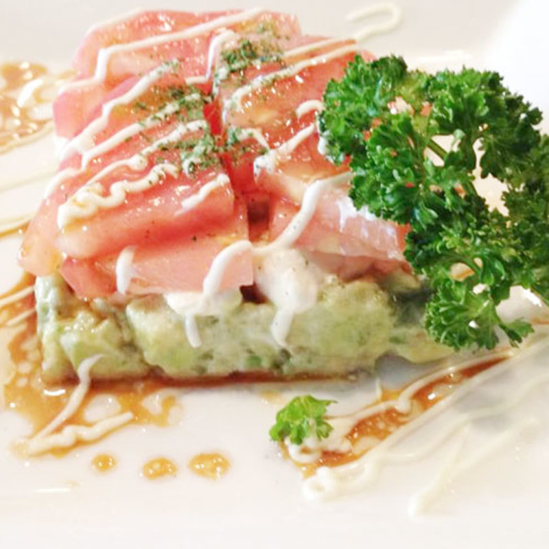 アボカドクリームチーズトマト仕立てタルタル(あきん )