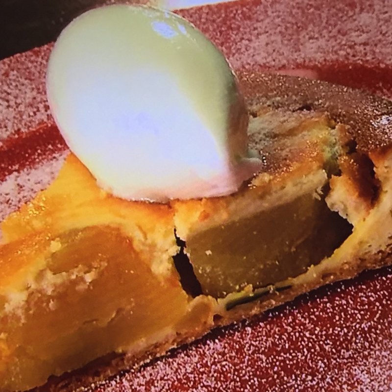 かぼちゃとさつまいものタルトフロマージュ　ヨーグルトソルベ(BELLA PORTO)