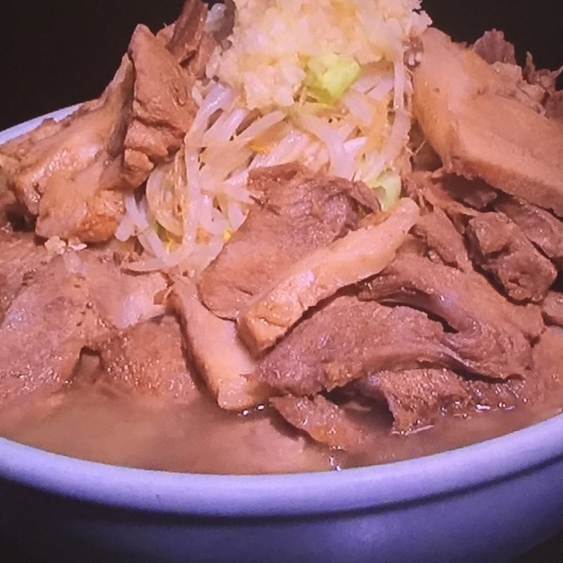 ラーメン大豚トリプル(自家製太麺 ドカ盛 マッチョ 三ノ宮店 )