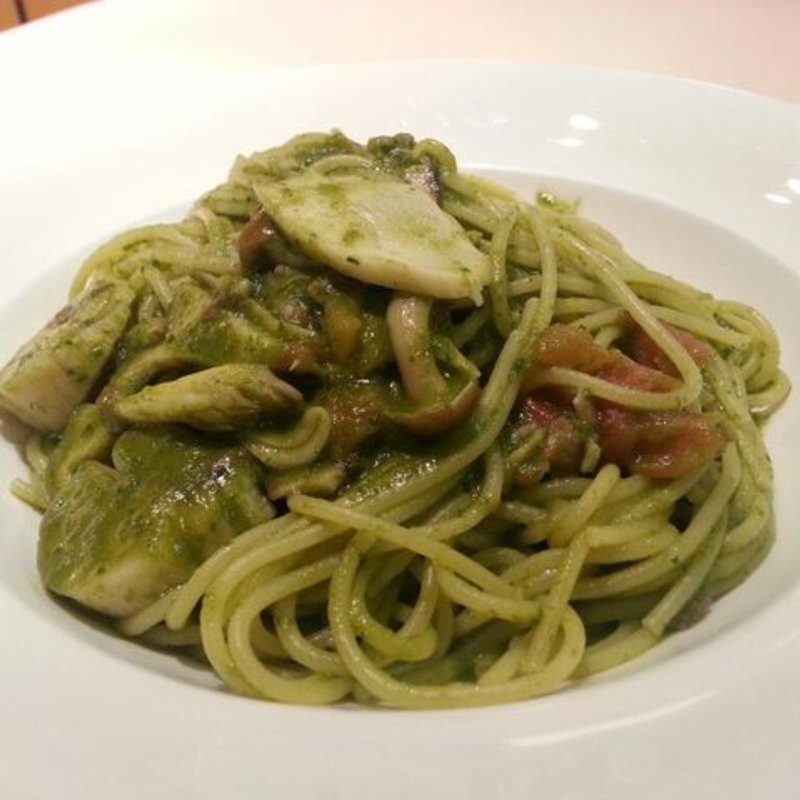 キノコとベーコンのジェノベーゼ(サロン・ド・テ シェ松尾 池袋東武店)