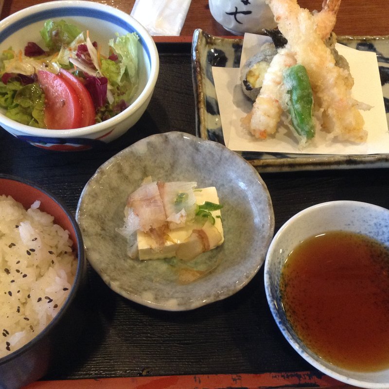 天ぷら定食(傳七すし白梅町店 )