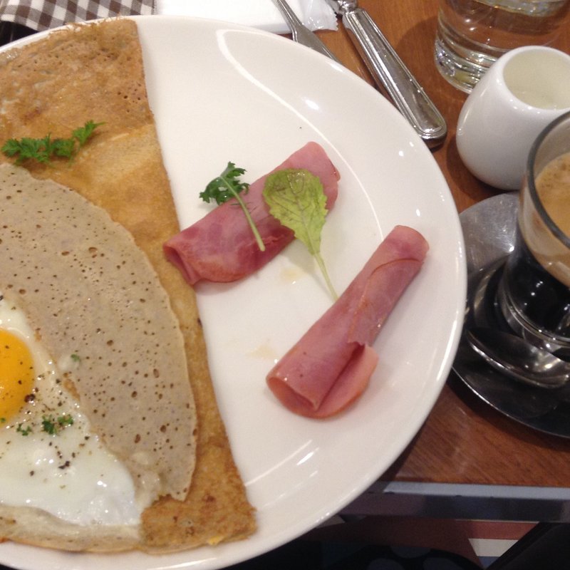 コンプレット(CREPERIE Le Beurre Noisette（クレープリー ル ブール ノワゼット）)