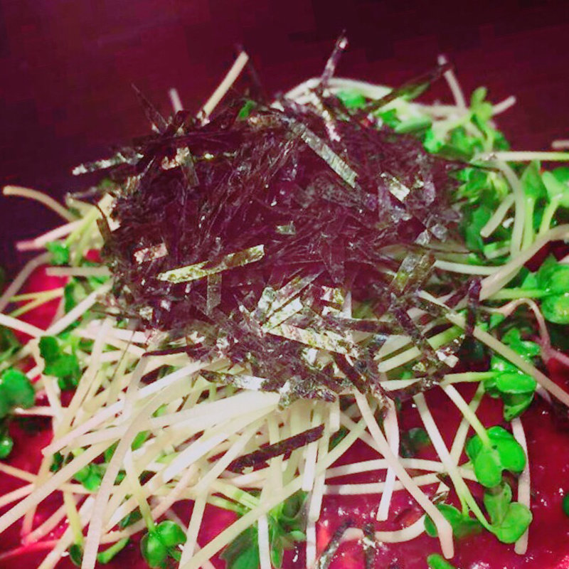 ピリ辛韓流玉（豚、エビ、ニンニク、カイワレ）(伊勢海老 眞か（SHINKA）)