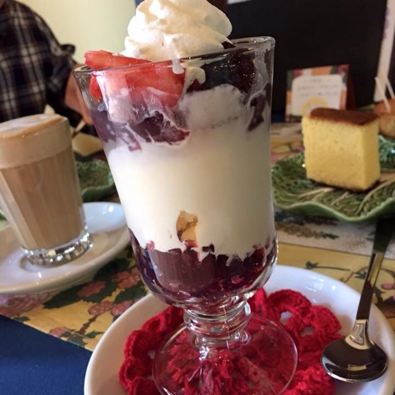 パフェ(カステラ ド パウロ （Castella do Paulo）)