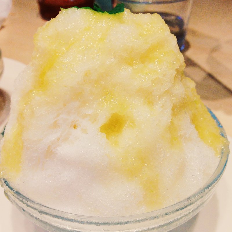 生メロン＆自家製ヨーグルトのシェイブドアイス(レインボーパンケーキ （RAINBOW PANCAKE）)