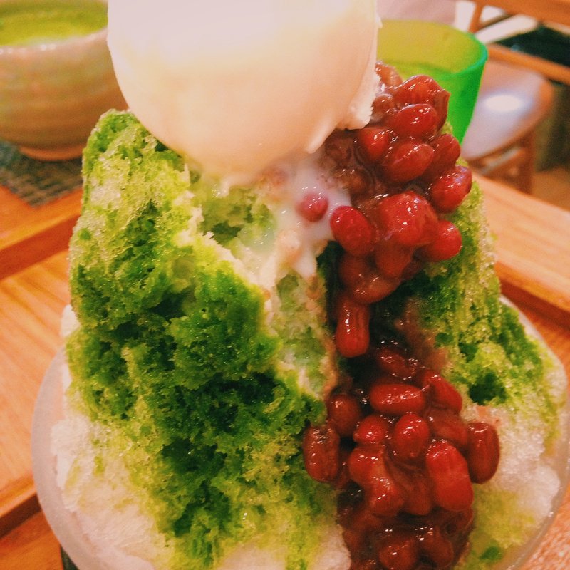 宇治抹茶金時かき氷(茶鍋カフェ kagurazaka saryo 渋谷マークシティ店 （サリョウ）)