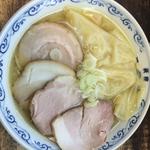 黄金色の塩ワンタンメン(ラーメン 二葉 上荻店)