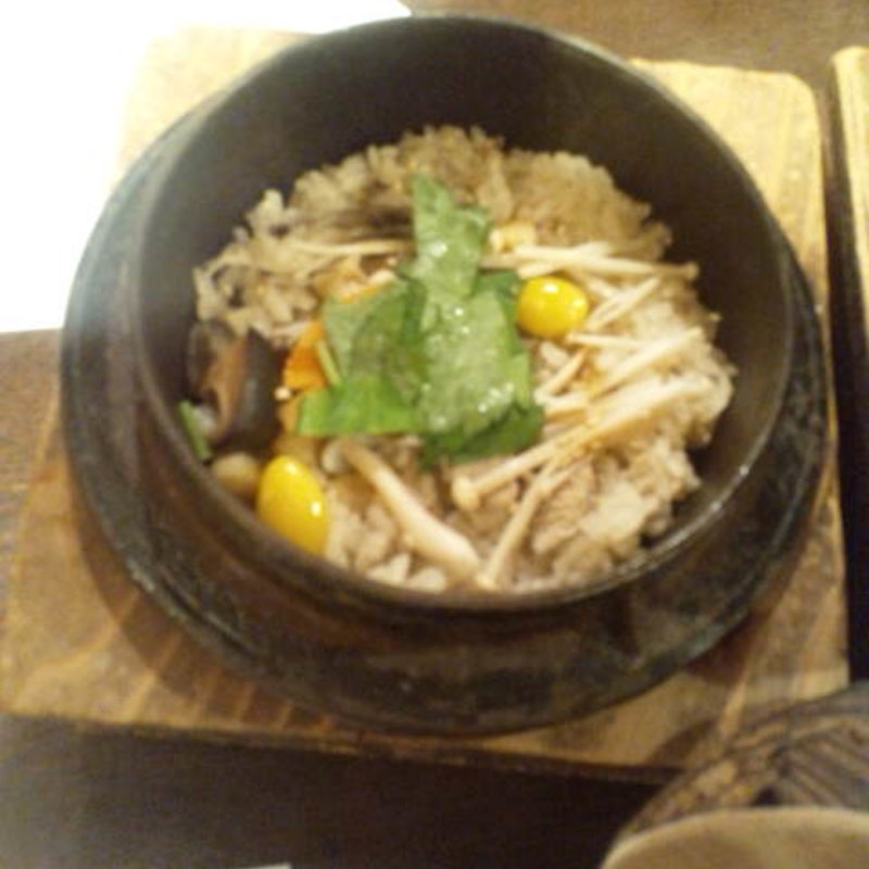 奥多摩きのこと干し貝柱の釜めし(釜めし菜時記 菜つ屋)