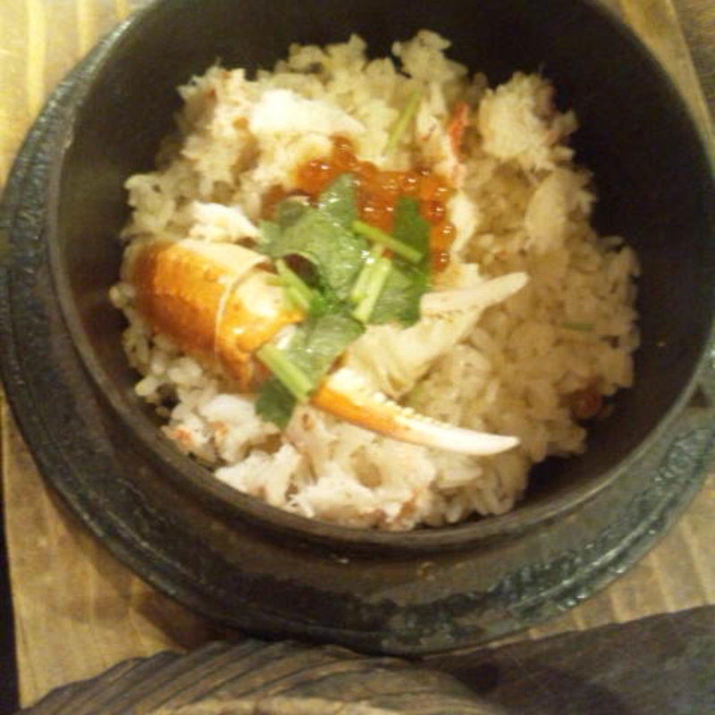 タラバ、ズワイ、いくらの三色釜めし(釜めし菜時記 菜つ屋)