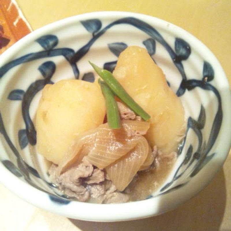 豆ちゃの肉じゃが(石塀小路 豆ちゃ 新宿 （イシベコウジ マメチャ）)