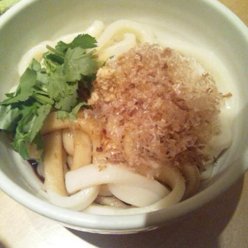 お伊勢さんのしあわせうどん(石塀小路 豆ちゃ 新宿 （イシベコウジ マメチャ）)