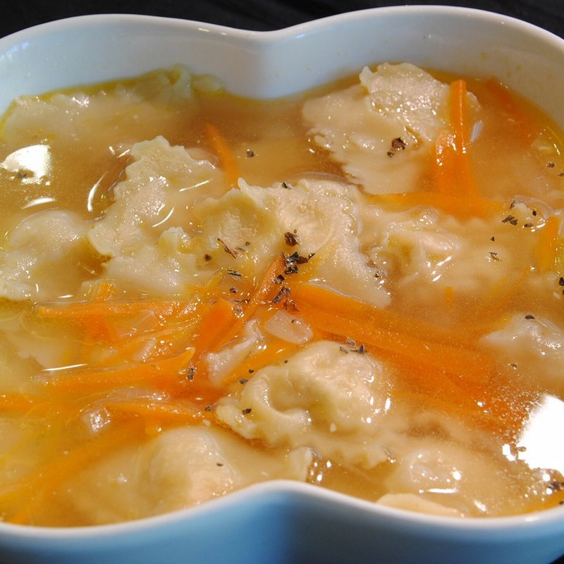 トマトソースのラビオリ(Cafe Bar ripple)