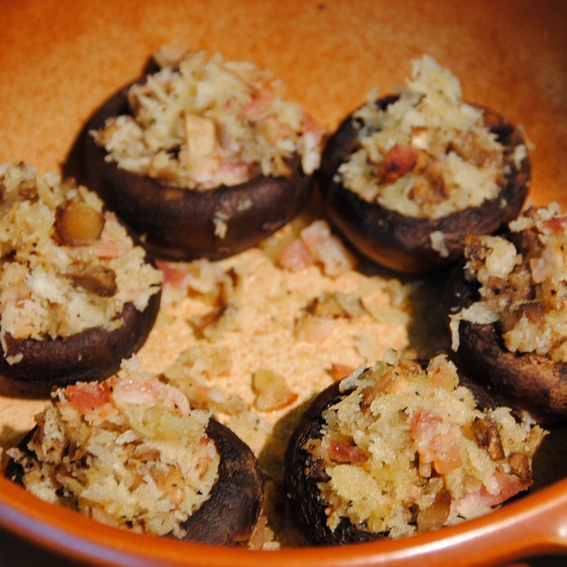 マッシュルームの詰め物(Cafe Bar ripple)