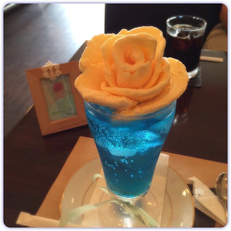 乙女のクリームソーダ (カフェ ヴィオロン （cafe'　Violon）)