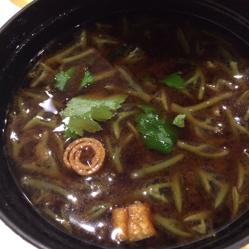 赤だし（ジュンサイ）(すし和食のお店田まい （たまい）)