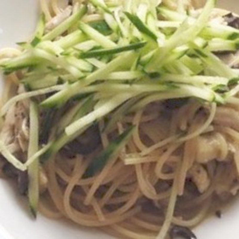 鶏ささみと焼きなすのタプナードソース(MOULiN)