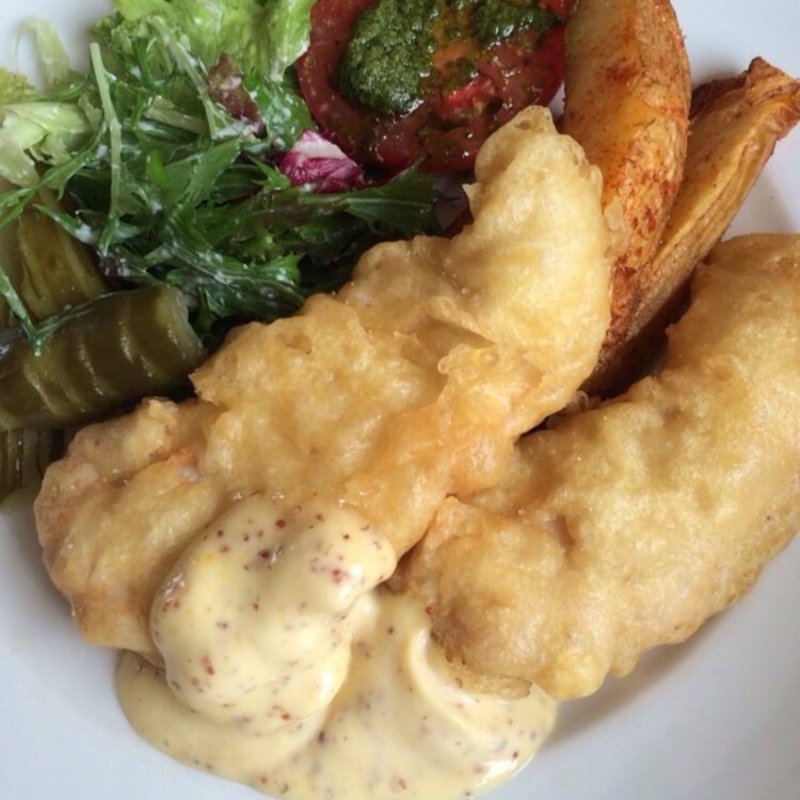 日替わりランチ 鶏ササミのフリット ハニーマスタードマヨネーズ(MOULiN)