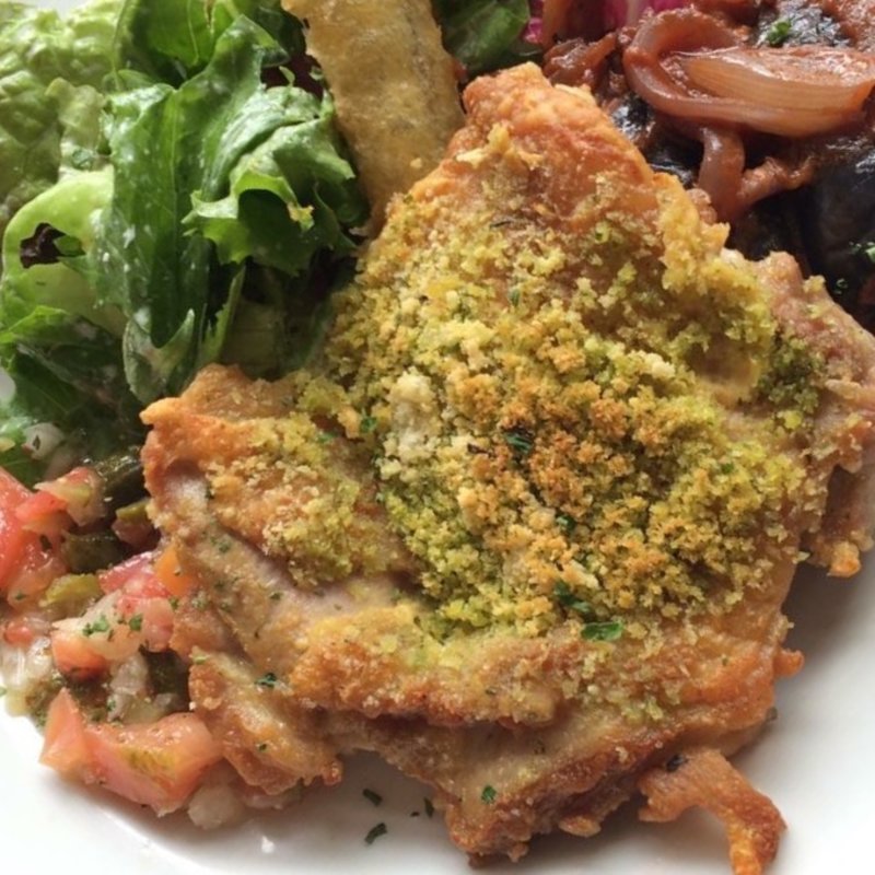 鶏モモ肉の香草パン粉焼き(MOULiN)