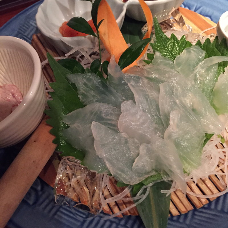 カワハギの刺身(炭火焼鳥よしだ )