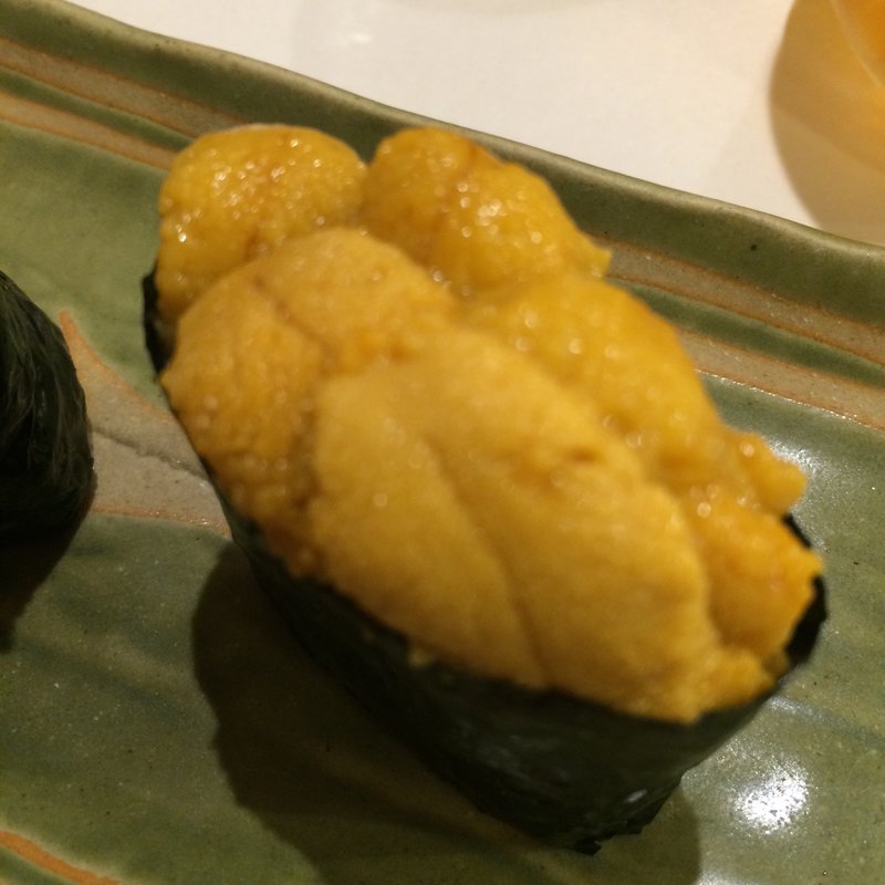 うに（二貫）(すし和食のお店田まい （たまい）)
