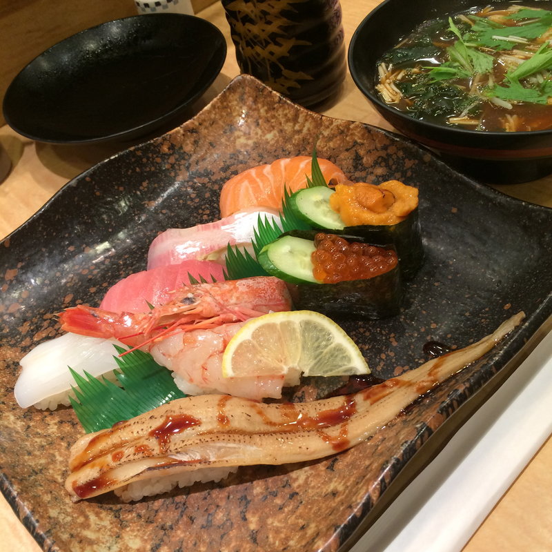 上握りセット(権太呂すし 池田店 )