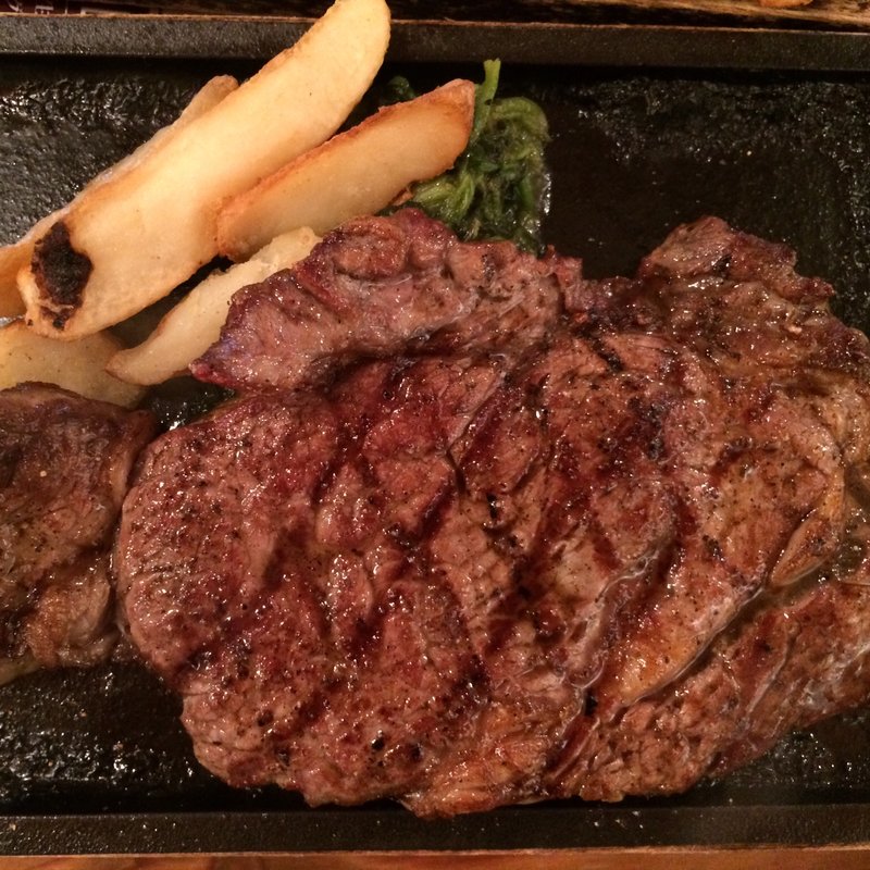 熟成牛リブアイロースステーキ（300g）(ゴッチーズビーフ 堺筋本町 （Gottie's BEEF）)