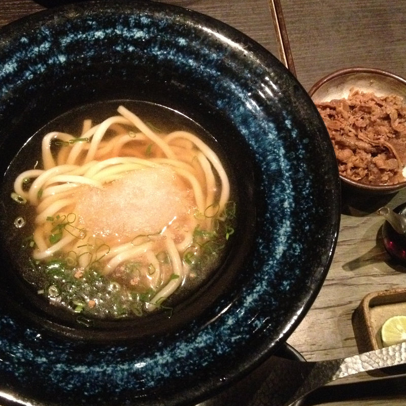 牛しぐれ南蛮のおうどん(麺匠の心つくし つるとんたん 六本木店)