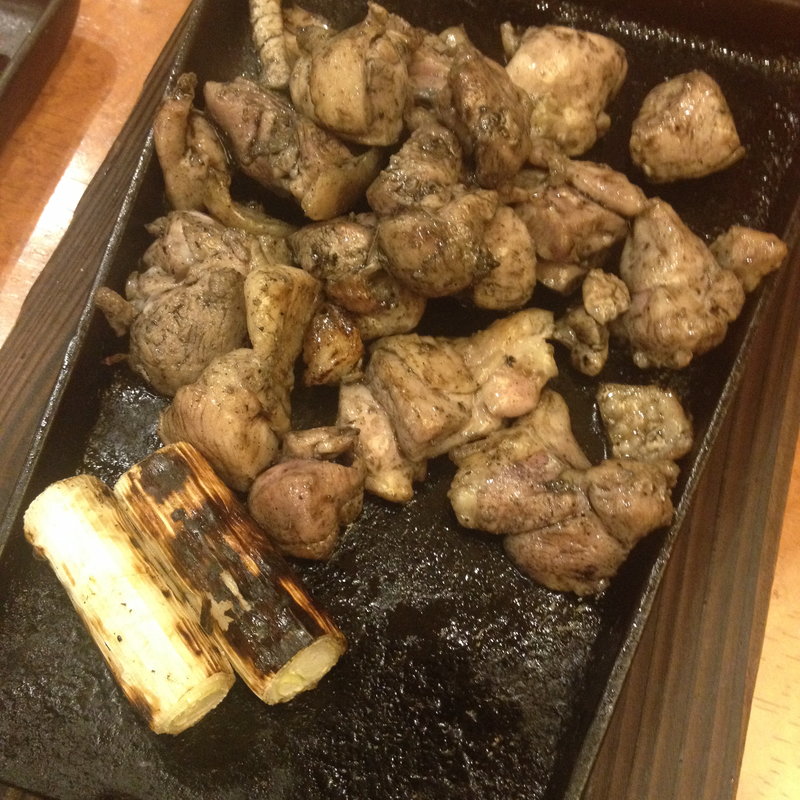 黒さつま鶏 炭火焼(中)(山内農場 武蔵小山東口駅前店)