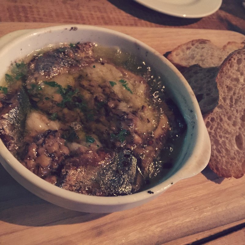 サンマのアヒージョ(BONDI COFFEE SANDWICHES)