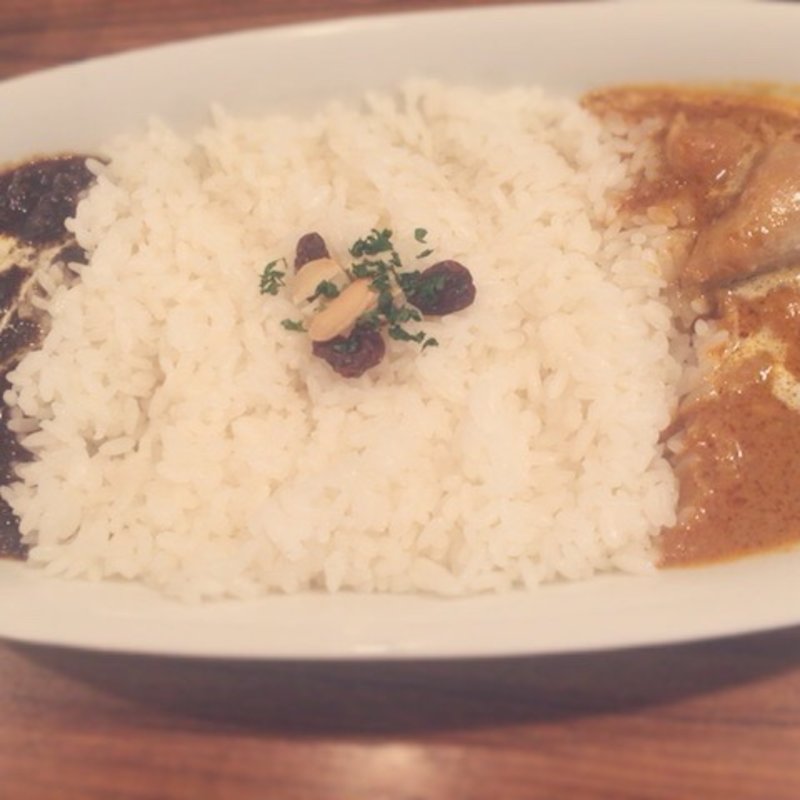 バターチキンと牛スジのカレー Mサイズ(CURRY UP -HARAJUKU-)