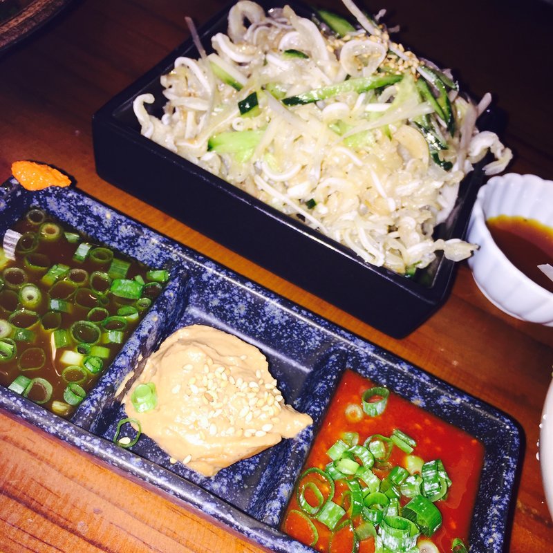 ミミガー刺し(沖縄島酒食堂 いちゃりばちょーでー)