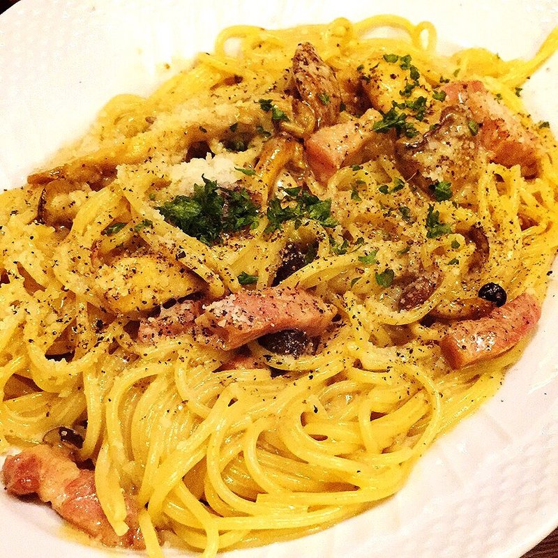 厚切りベーコンときのこのポルチニーニクリーム(星乃珈琲店 自由が丘店)