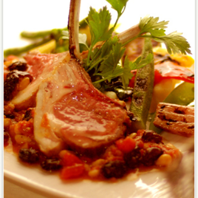 ブルターニュ産 鴨胸肉のロティ ヴァン・ショーのソースで(セレブール)