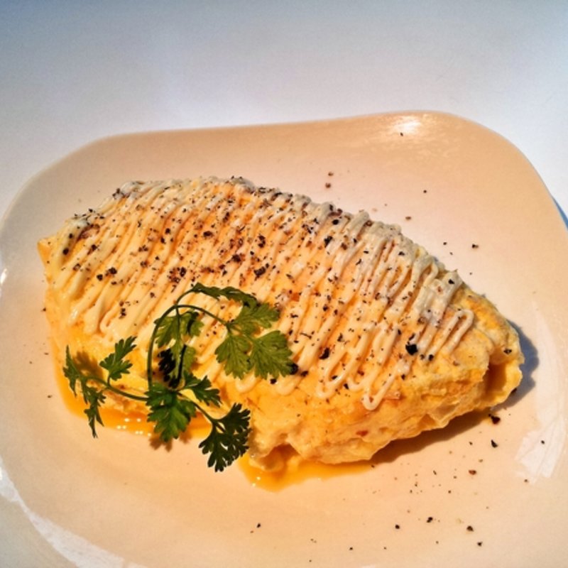 ふわふわオムレツ(季節料理と厳選ワイン kiki BAR 恵比寿)