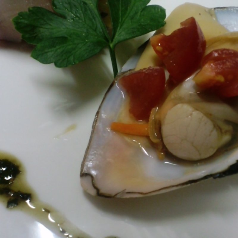 ホタテとトマトのグリル(オステリア・ダ・クリハラ )