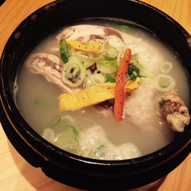 ハーフ参鶏湯セット(妻家房 有楽町イトシア)