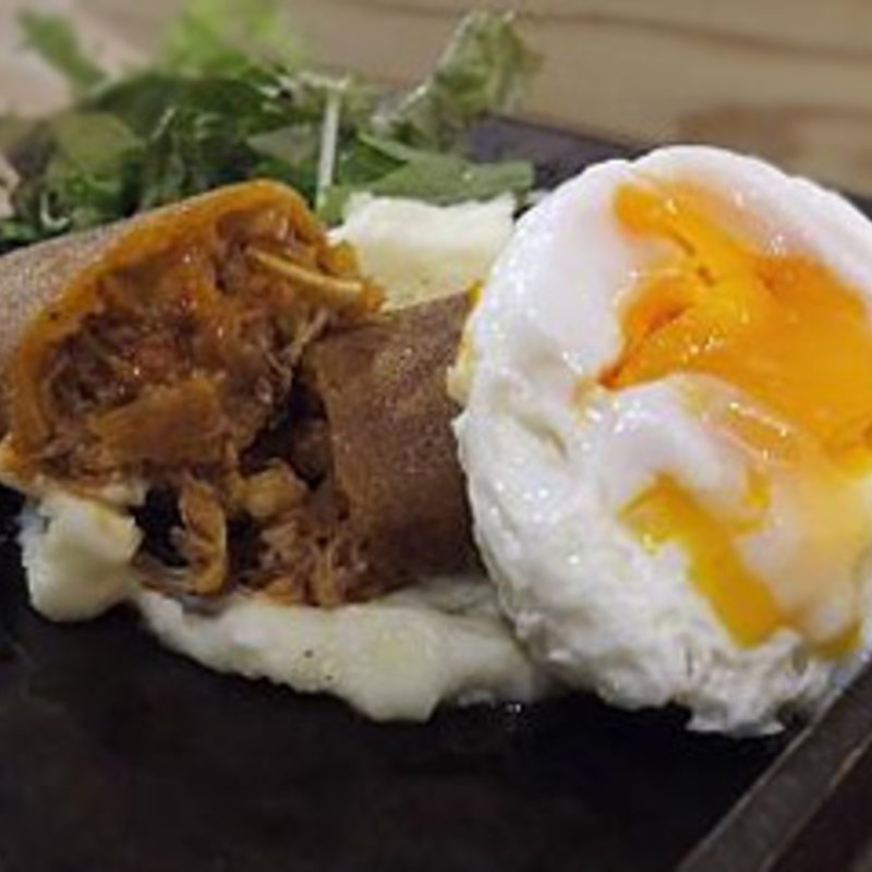 チラガーの春巻き　卵寄せ(フレンチバル 来酒 （キッシュ）)