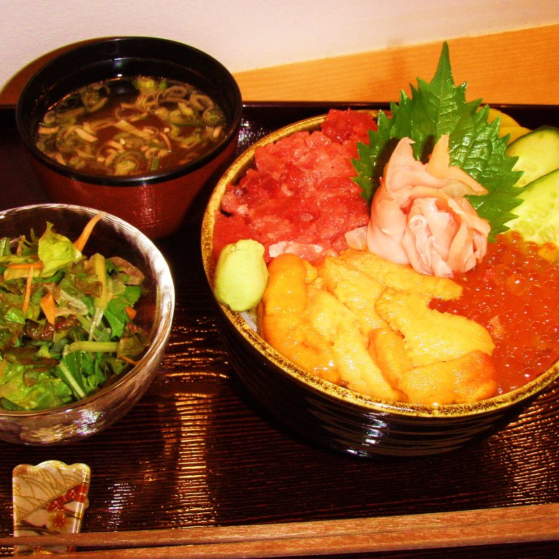 雲丹・イクラ・鮪丼(鮨 込山 （スシ コミヤマ）)