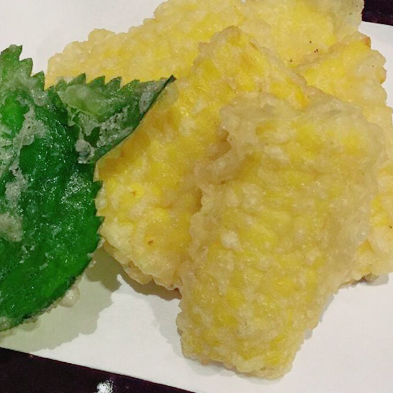 とうもろこしの天ぷら(赤鬼)