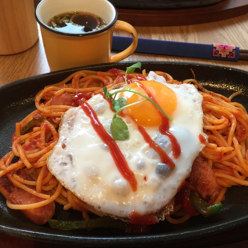 鉄板ナポリタン(らったった)