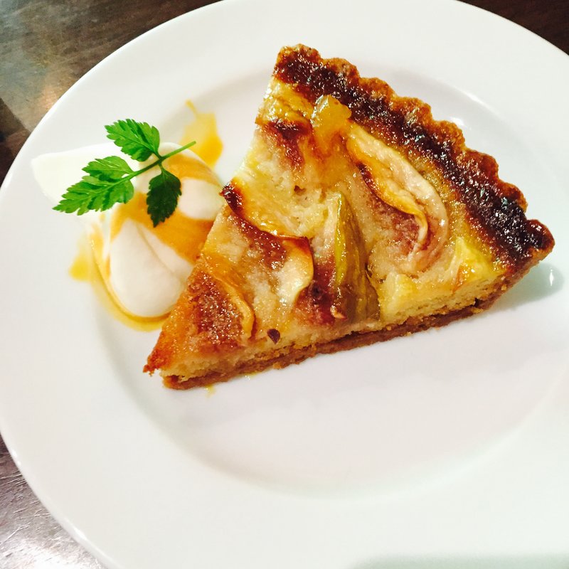 イチジクのタルト(カフェアンドバー ハシモトテイ （ｃａｆｅ＆ｂａｒ Hａｓｈｉｍｏｔｏｔｅｙ）)