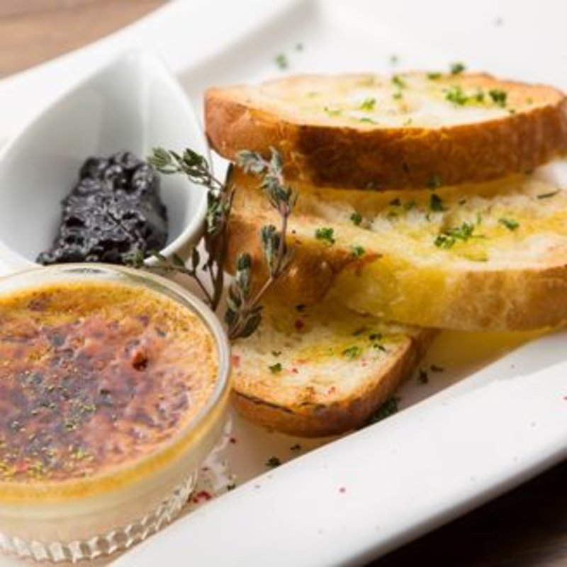 フォアグラと鶏白レバーのビュルレ(spanish Italian Azzurro520+cafe　-costa de terraza- （スパニッシュ　イタリアン　アズーロ　ゴーニーゼロ　プラス　カフェ　コスタ　デ　テラッツァ）)