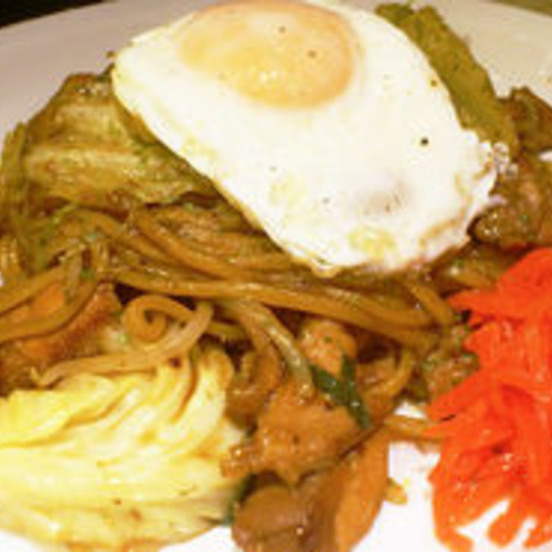 石焼ソース焼きそば(さつま鶏丸 海浜幕張店)