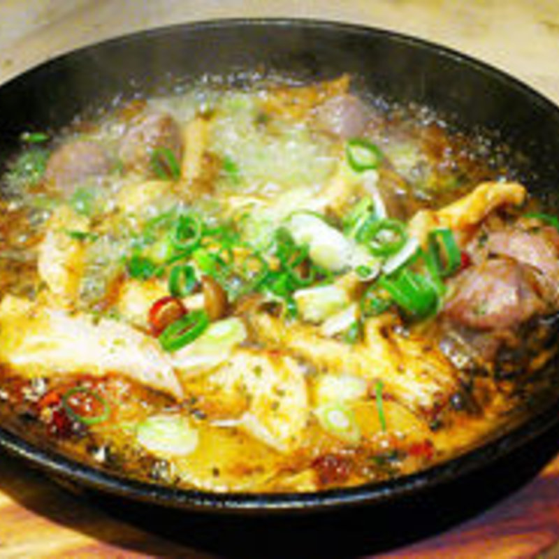 鶏でコリコリアヒージョ(さつま鶏丸 海浜幕張店)