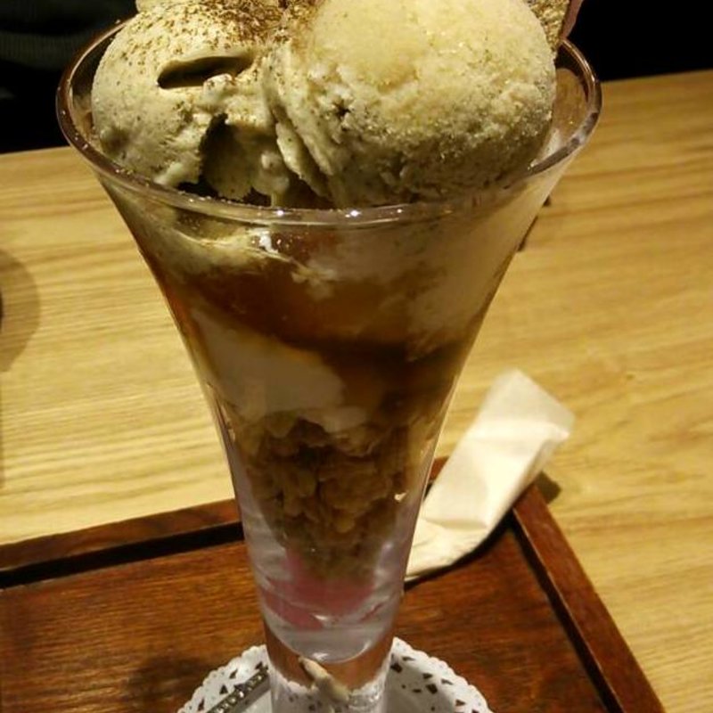 ほうじ茶パフェセット(和カフェ Tsumugi あべのsolaha店)