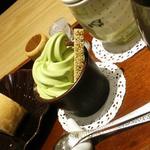 抹茶ロールセット(和カフェ Tsumugi あべのsolaha店)