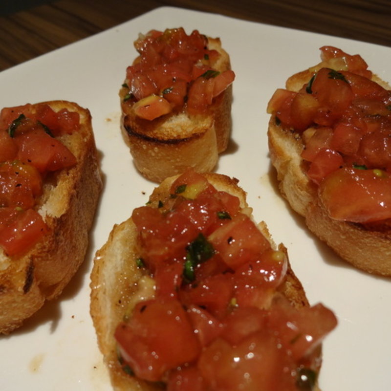 トマトのブルスケッタ(Ziru （ジル　）)