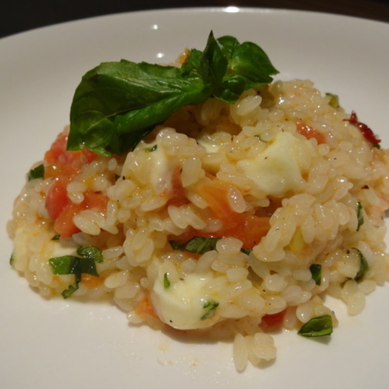 フレッシュトマトとモッツアレラチーズのリゾット(Ziru （ジル　）)