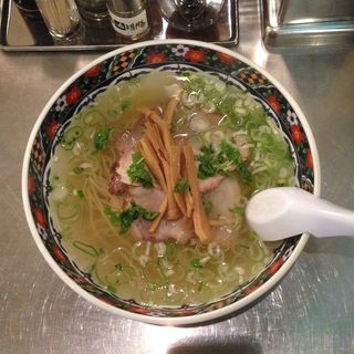 塩ラーメン(麺厨房あじさい　本店)